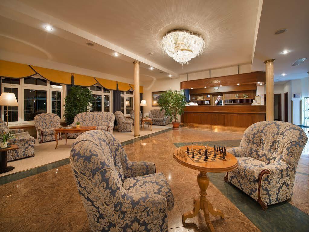 Готель Sen 4*
